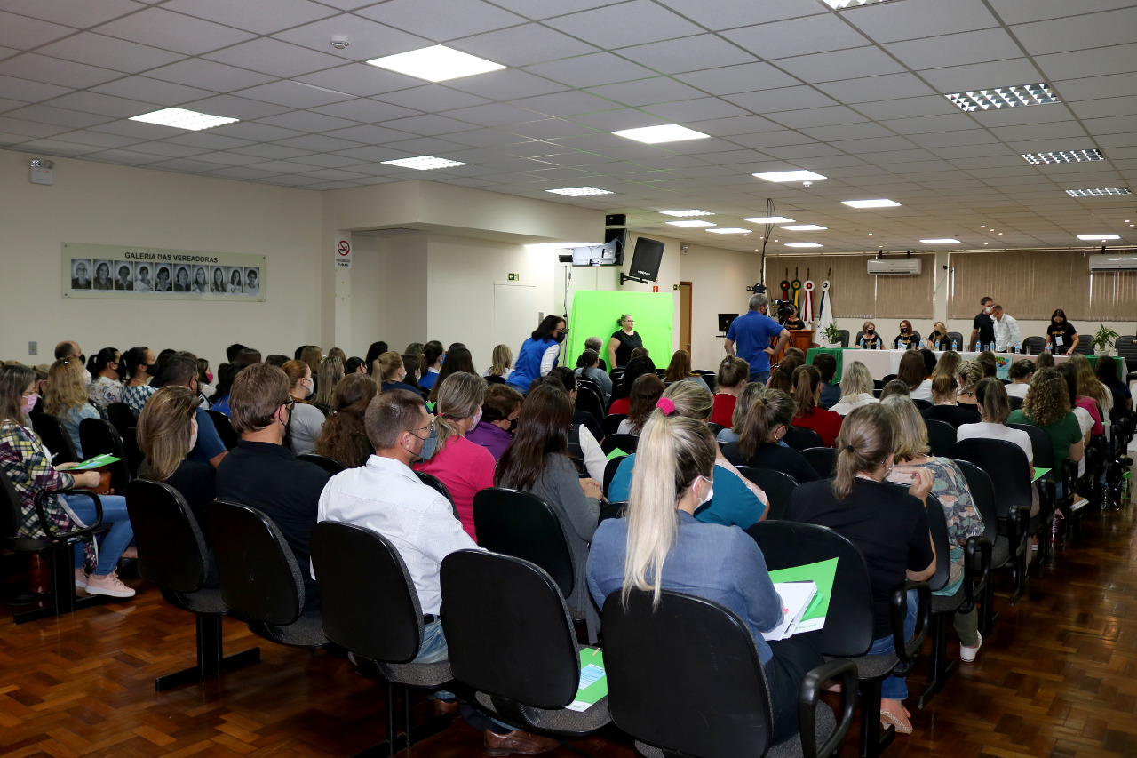 CONFERÊNCIA MUNICIPAL DE EDUCAÇÃO OCORREU ONTEM